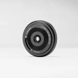 OBIETTIVO AF 28MM PANCAKE F/4.5 FULL FRAME PANASONIC LMOUNT SERIE CHIP