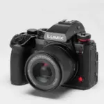 OBIETTIVO AF 50/2.0 L FULL FRAME AIR PER PANASONIC/LEICA LMOUNT